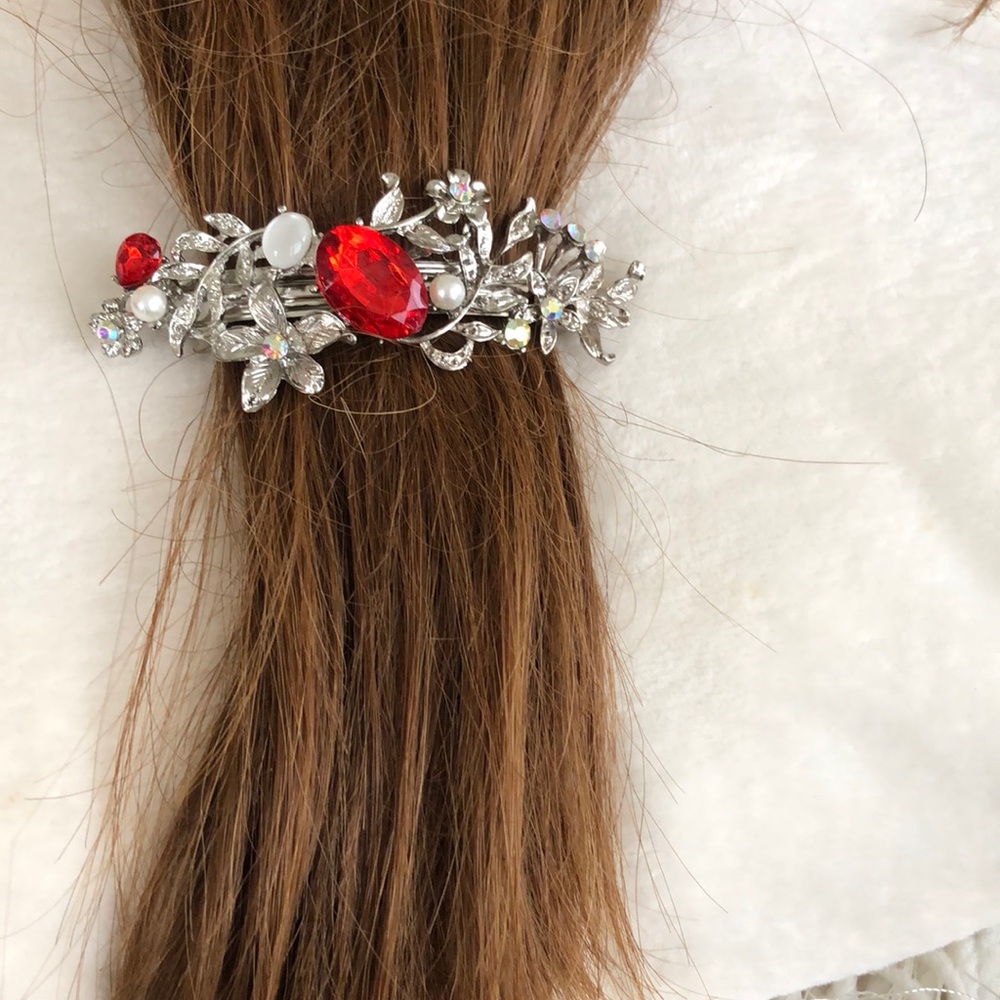 DECORATIVE HAIR CLIP